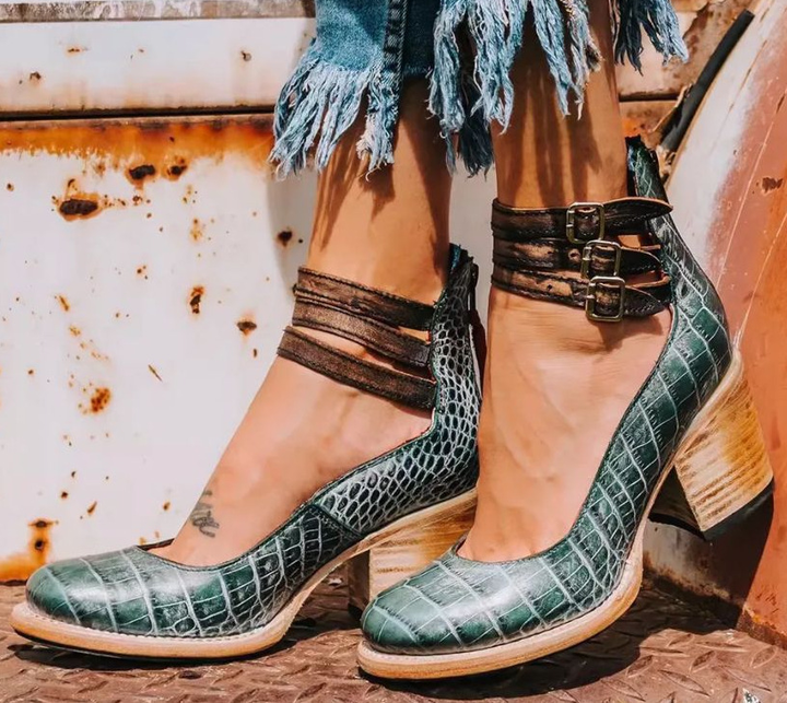 Carol – Chic Heeled Sandals