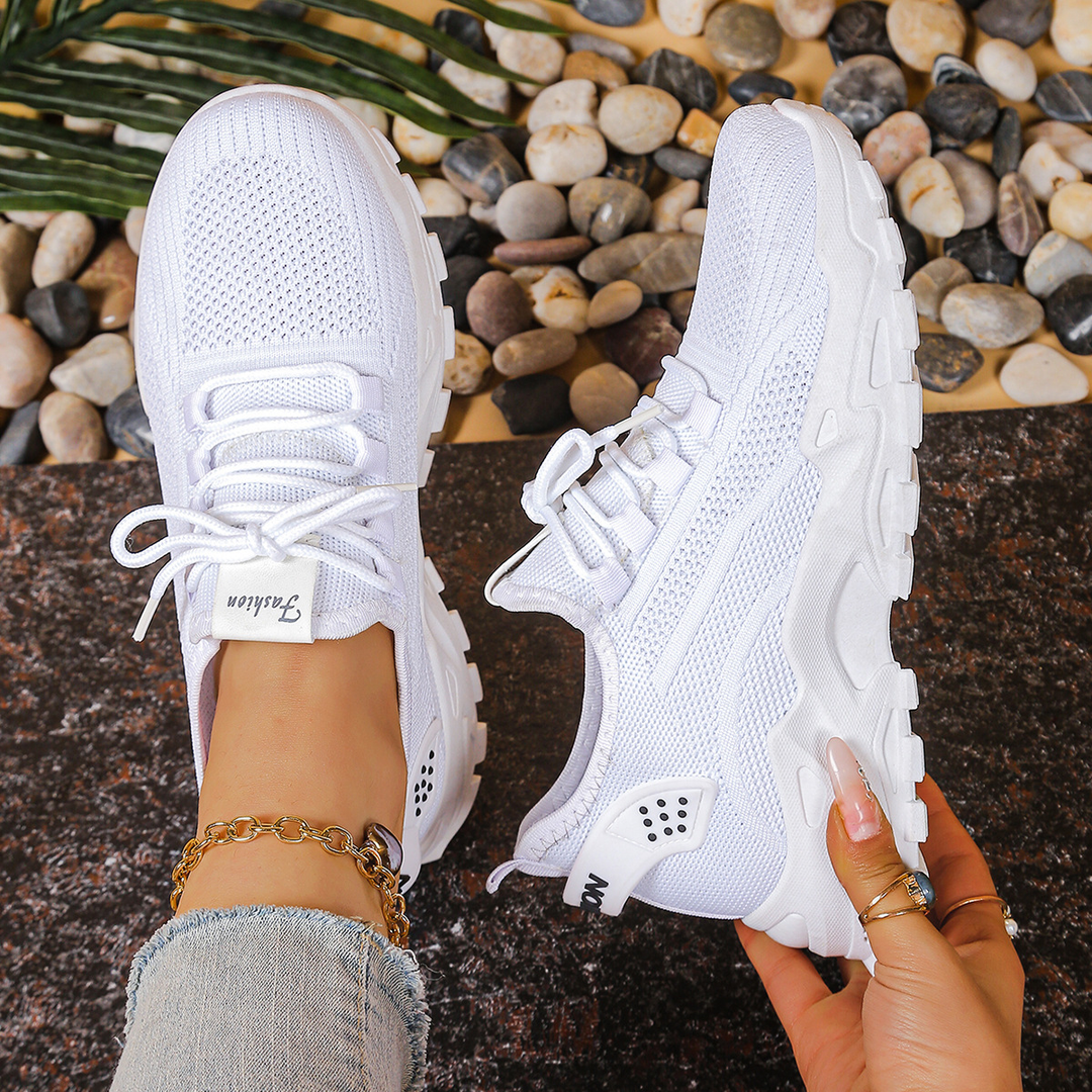 Ruth – Stylish Sneakers with Cushioned Footbed