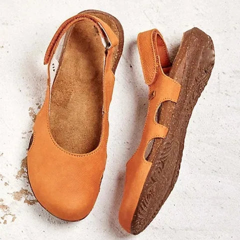 Christina – Elegant Strap Sandals with Cushioned Footbed