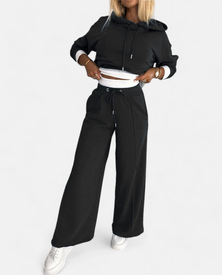 Karolina – Women's Cropped Hoodie Set with Wide-Leg Pants