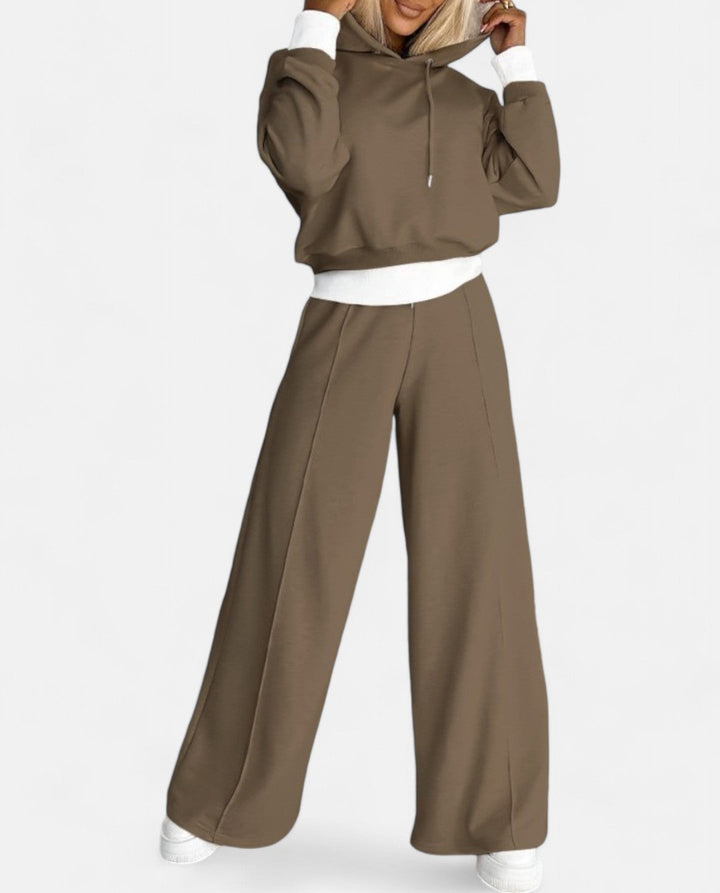 Karolina – Women's Cropped Hoodie Set with Wide-Leg Pants