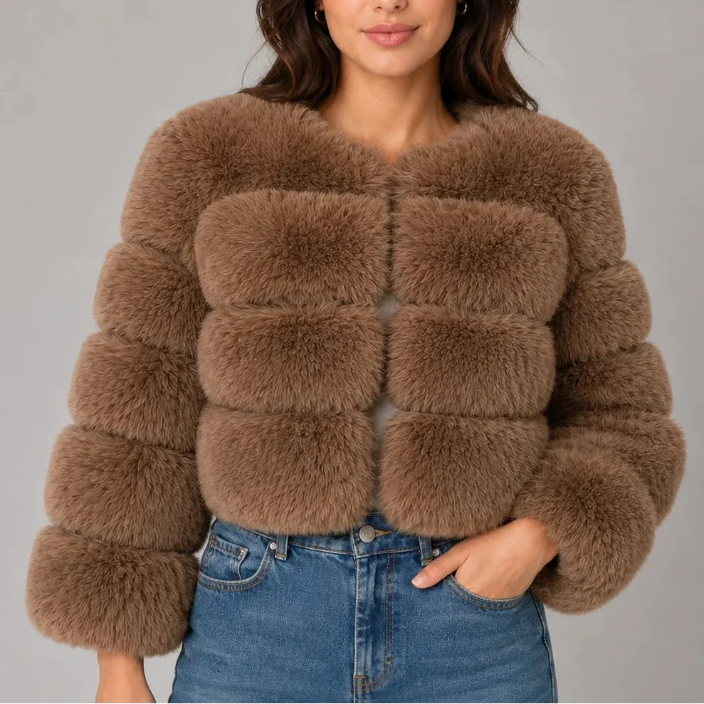 Lark – Women's Cropped Faux Fur-Look Jacket with Round Neck