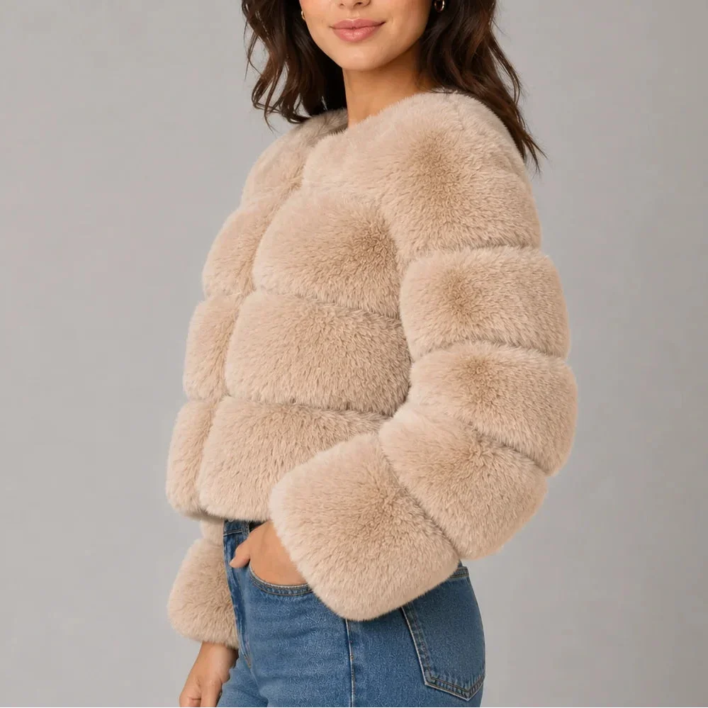 Lark – Women's Cropped Faux Fur-Look Jacket with Round Neck