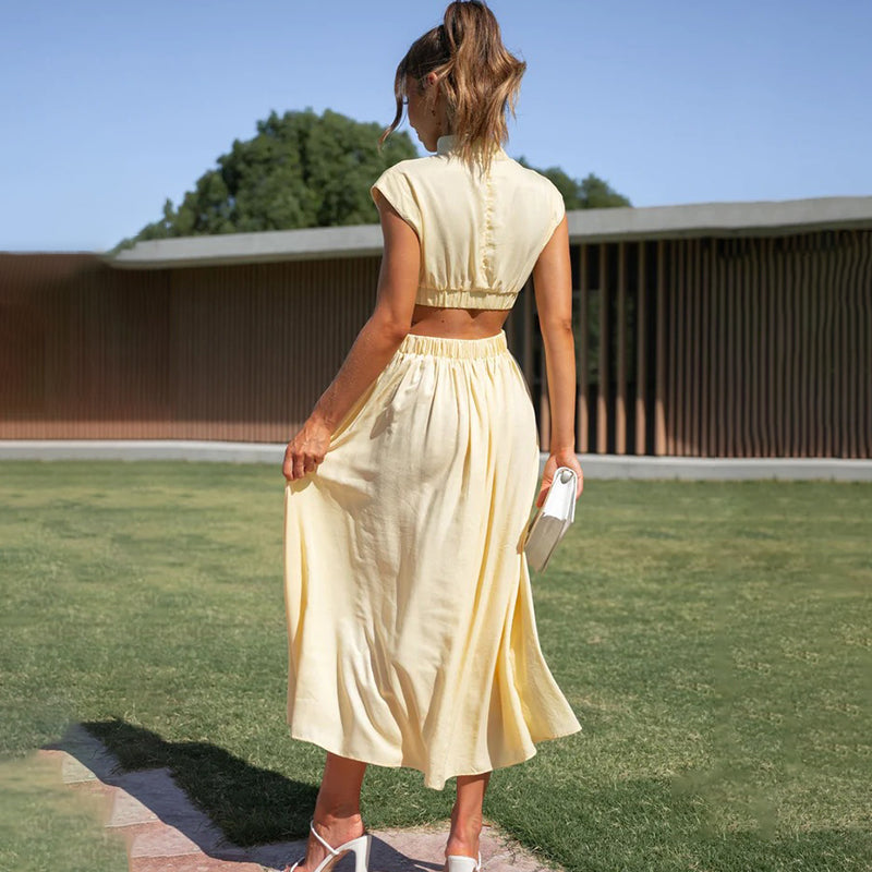 Adeline | Halter Neck Flowy Maxi Dress
