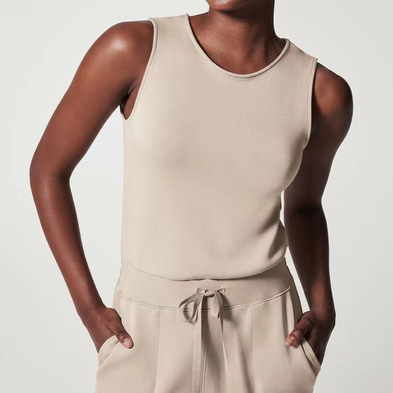 Stella – Elegant Sleeveless Jumpsuit with Wide-Leg Silhouette