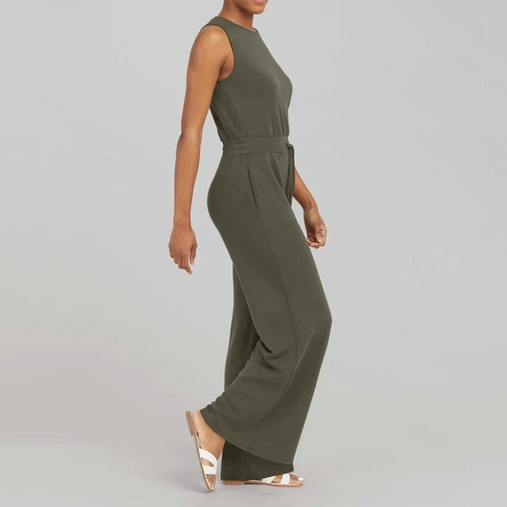Stella – Elegant Sleeveless Jumpsuit with Wide-Leg Silhouette
