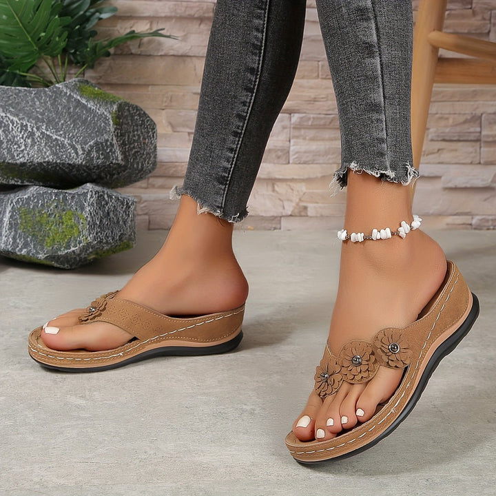 Image of Women's Floral Platform Thong Sandals