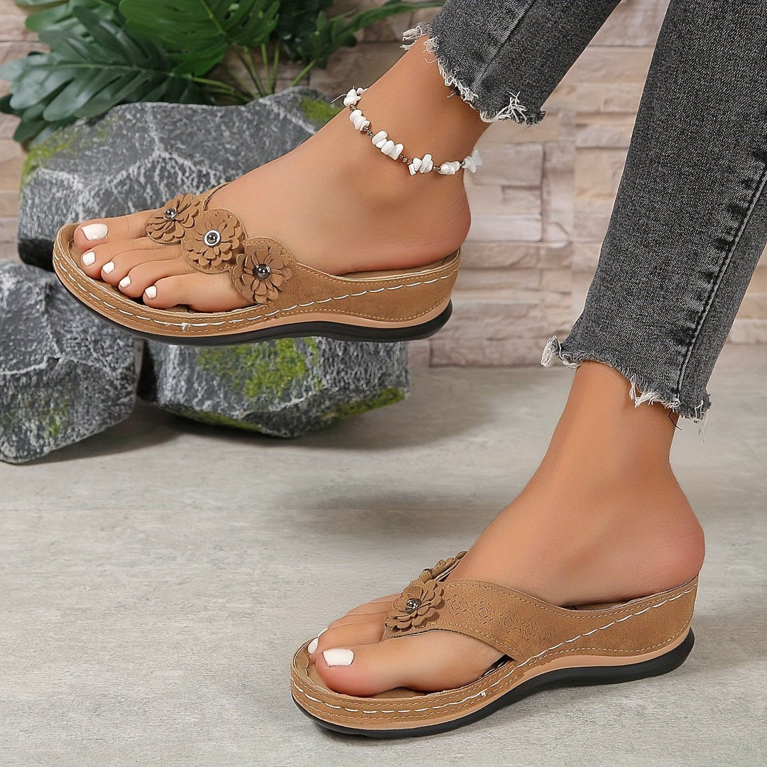 Image of Women's Floral Platform Thong Sandals